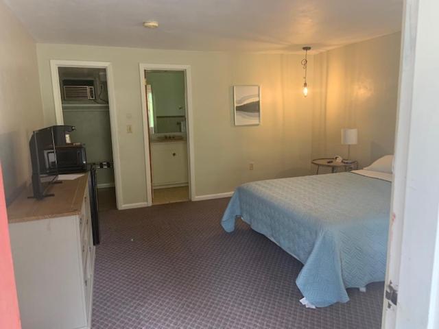 Pine Creek Motel & Campsites Gaines Экстерьер фото